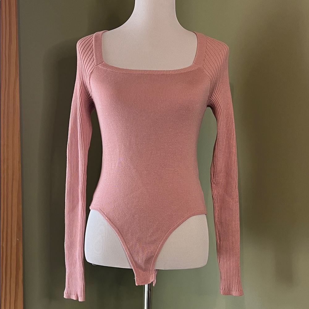 NWT Forever 21 Ribbed Pink Long Sleeve Bodysuit